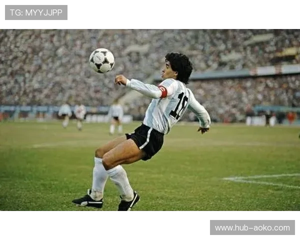 马拉多纳永别世界足球传奇谢幕 留下难以磨灭的伟大记忆